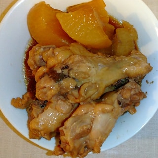 ✱鶏の手羽元と大根の煮物✱